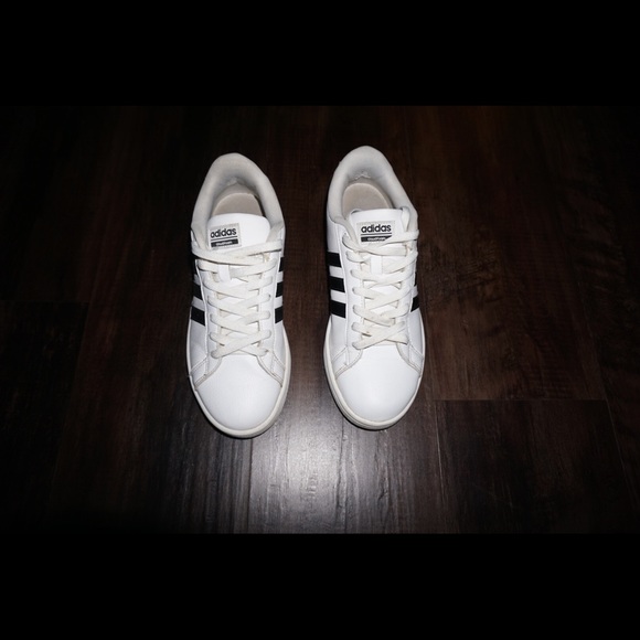 adidas Shoes - Black and white Adidas CloudFoam